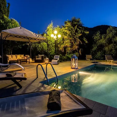 Gattaiola: Renaissance Retreat With Pool In Vineyards Villa Lucca