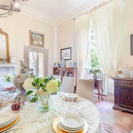 Gattaiola: Renaissance Retreat With Pool In Vineyards Villa Lucca
