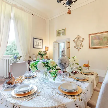 Gattaiola: Renaissance Retreat With Pool In Vineyards Villa
